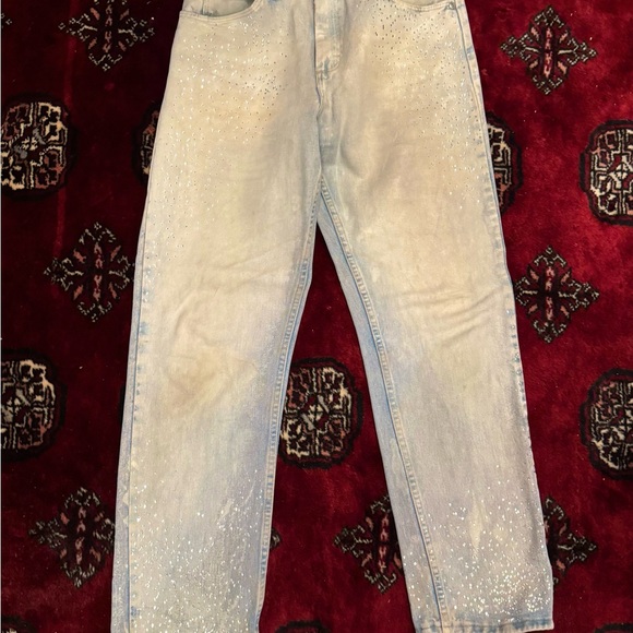 Light Blue Jeans with Rhinestone Star Embellishments - Picture 4 of 4